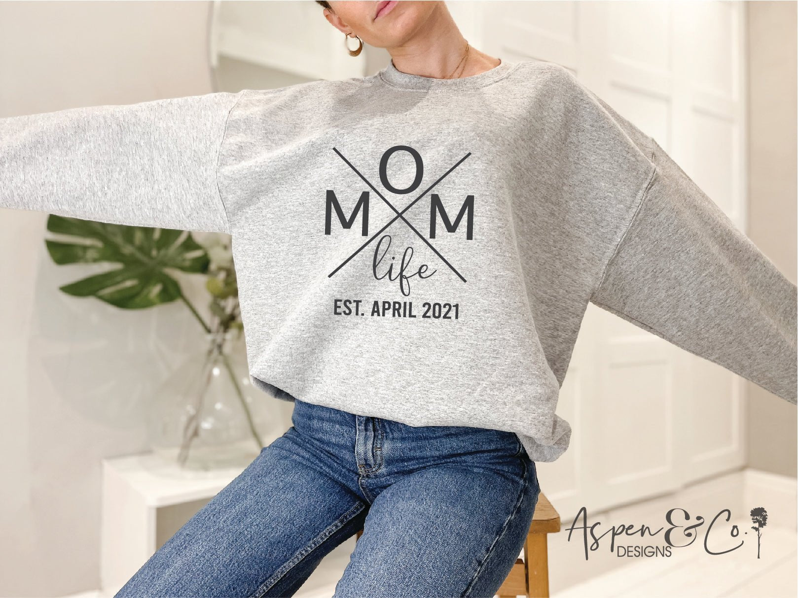 Mom Life Crewneck Sweatshirt - Aspen & Co Designs